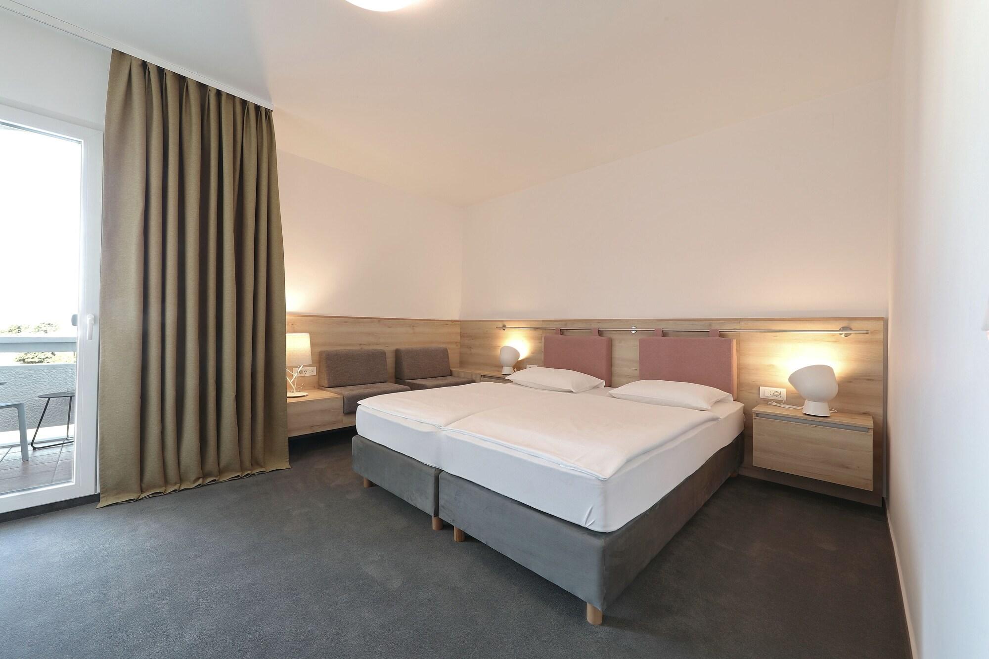 Hotel Mediteran Zadar Dış mekan fotoğraf